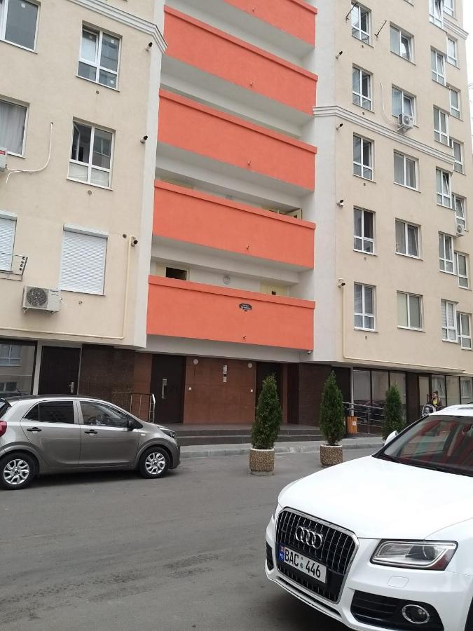 Vip Apartment For Lovers In Chişinǎu Buitenkant foto